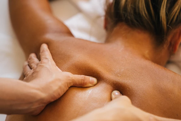 Le massage sur-mesure chez SPA Avenue