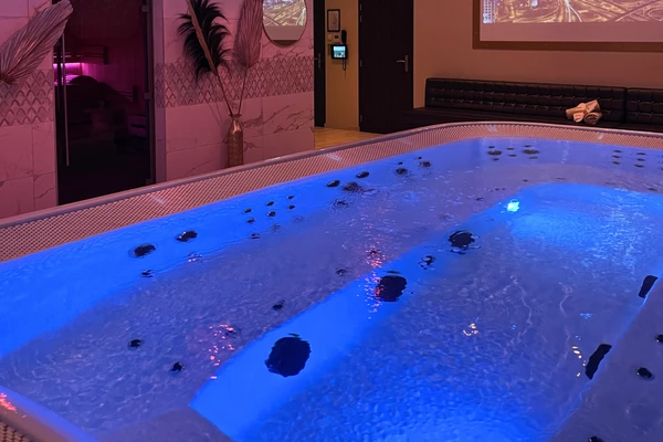Jacuzzi privatif SPA Avenue
