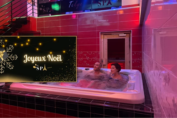 Couple profitant d'un espace privatif SPA Avenue